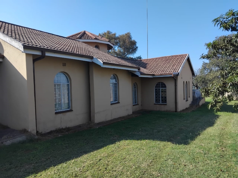 4 Bedroom Property for Sale in Deneysville Free State